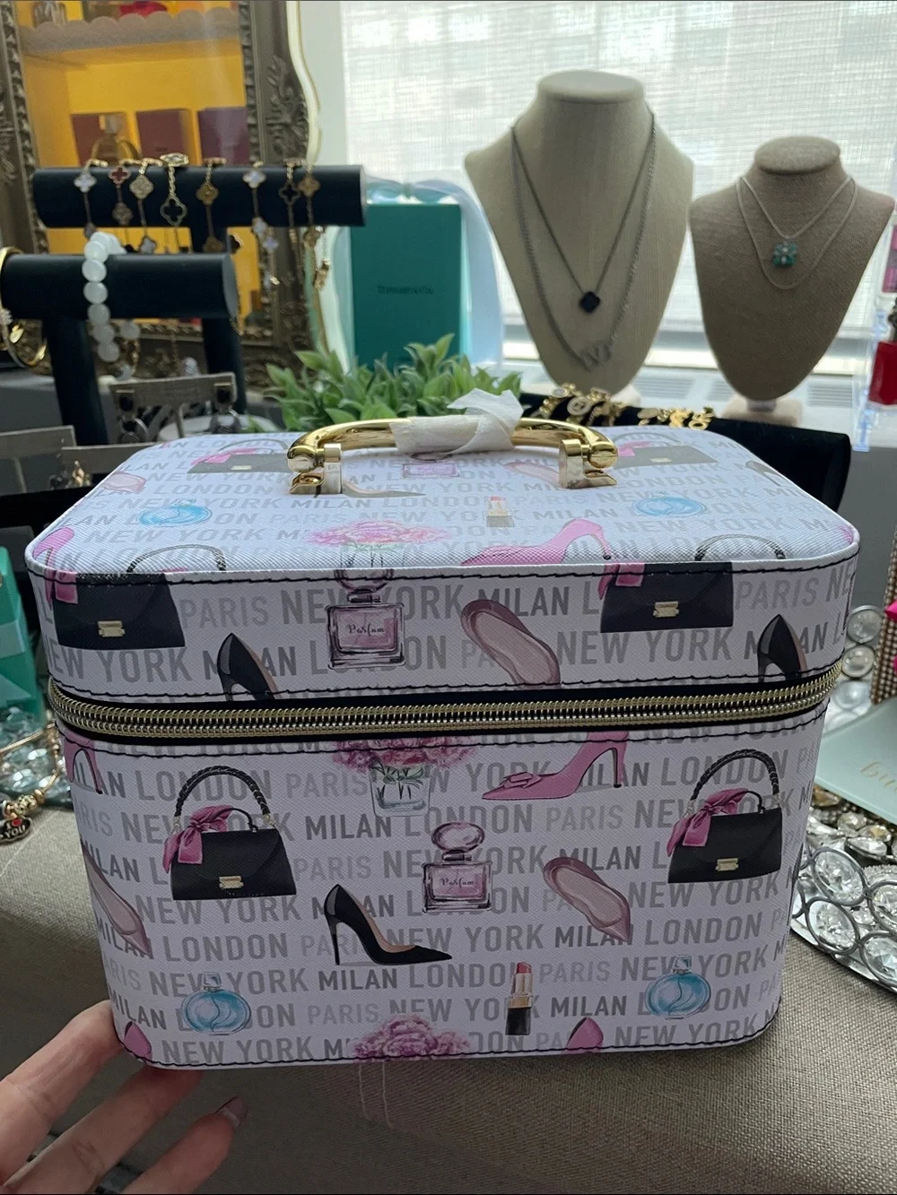 W✨💕City Chic Printed Vanity Case💕✨NEW